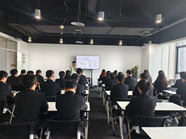 校企合作轨道班实训周新闻稿_html_m4b4c0636.jpg