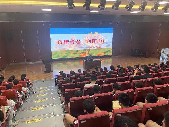 法制教育_html_13fca71d.jpg