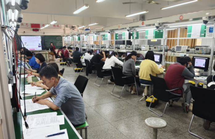 10月24日 电子专业公开课报道_html_79126067.png