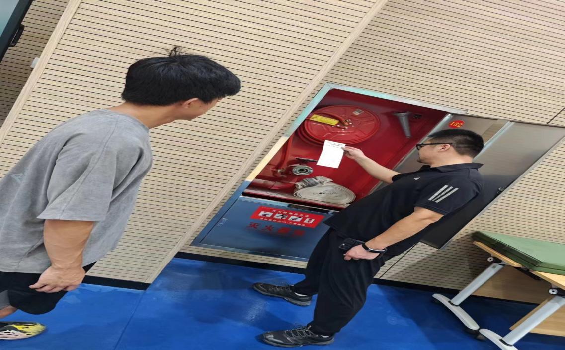 2024.8.31秋季开学前校园安全大检查新闻稿_html_me8cf66f.jpg