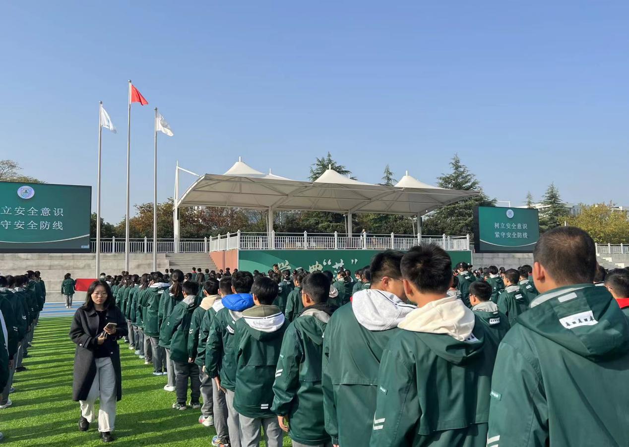 树立安全意识，紧守安全防线_html_6fd4a44b.jpg
