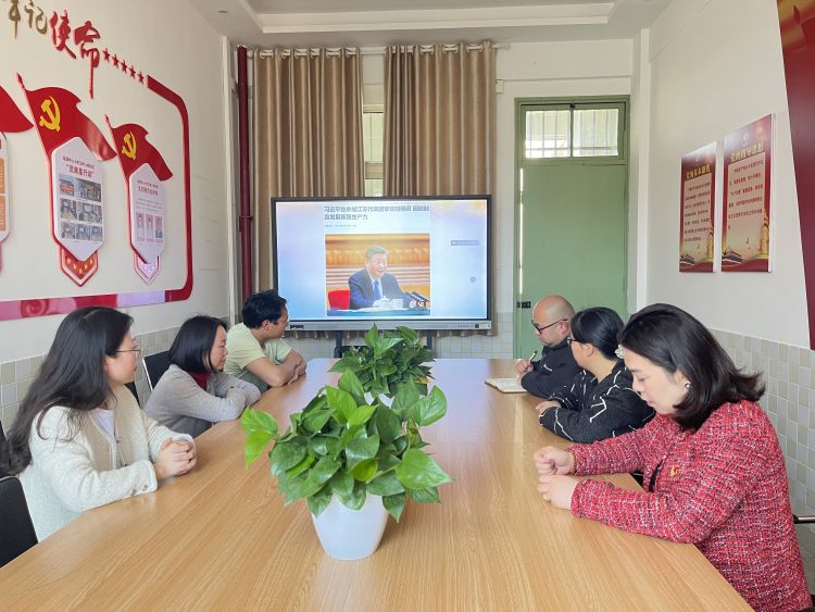 【江畔先锋】学习贯彻习近平总书记参加十四届全国人大二次会议 江苏代表团审议时重要讲话精神_html_m40a87993.jpg