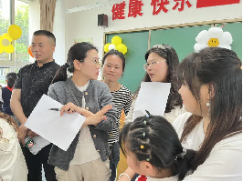 【灵美龙小·江畔】劳动促进成长，感恩成就未来——龙潭中心小学江畔人家分校三年级开展十岁成长仪式_html_2555871a.png