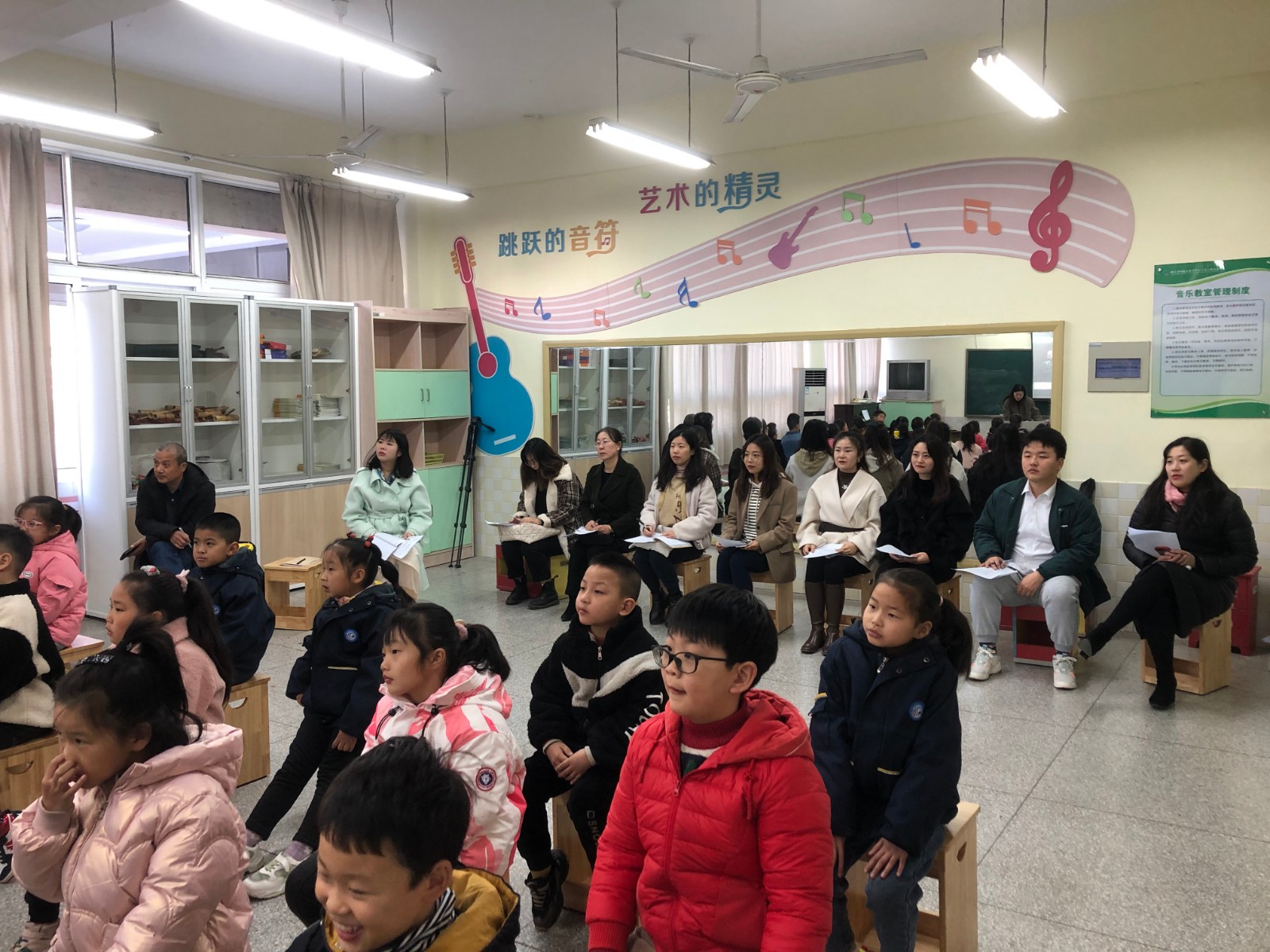 【灵美龙小】游戏在低年级音乐课堂中的运用