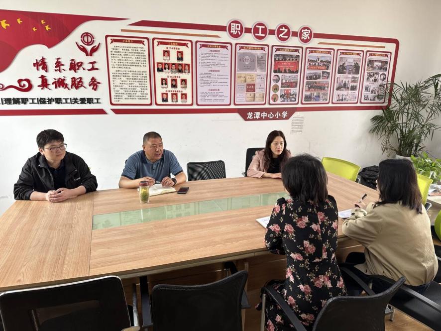 5.聚焦素养提升，共绘教育蓝图_html_m460cea97.jpg
