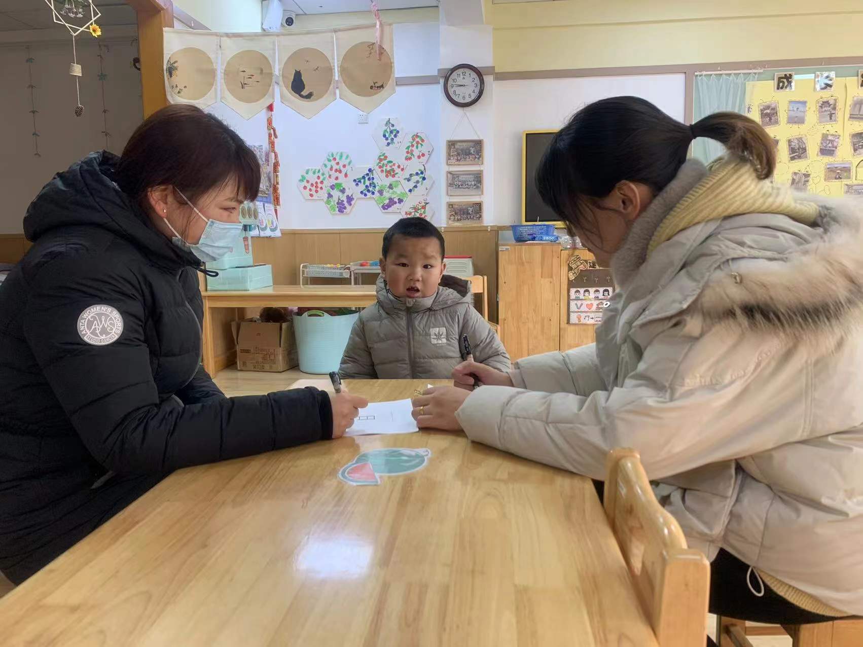 【枫香栖幼】家访架起爱心桥梁  ——栖霞幼儿园五福园小班年级组家访活动
