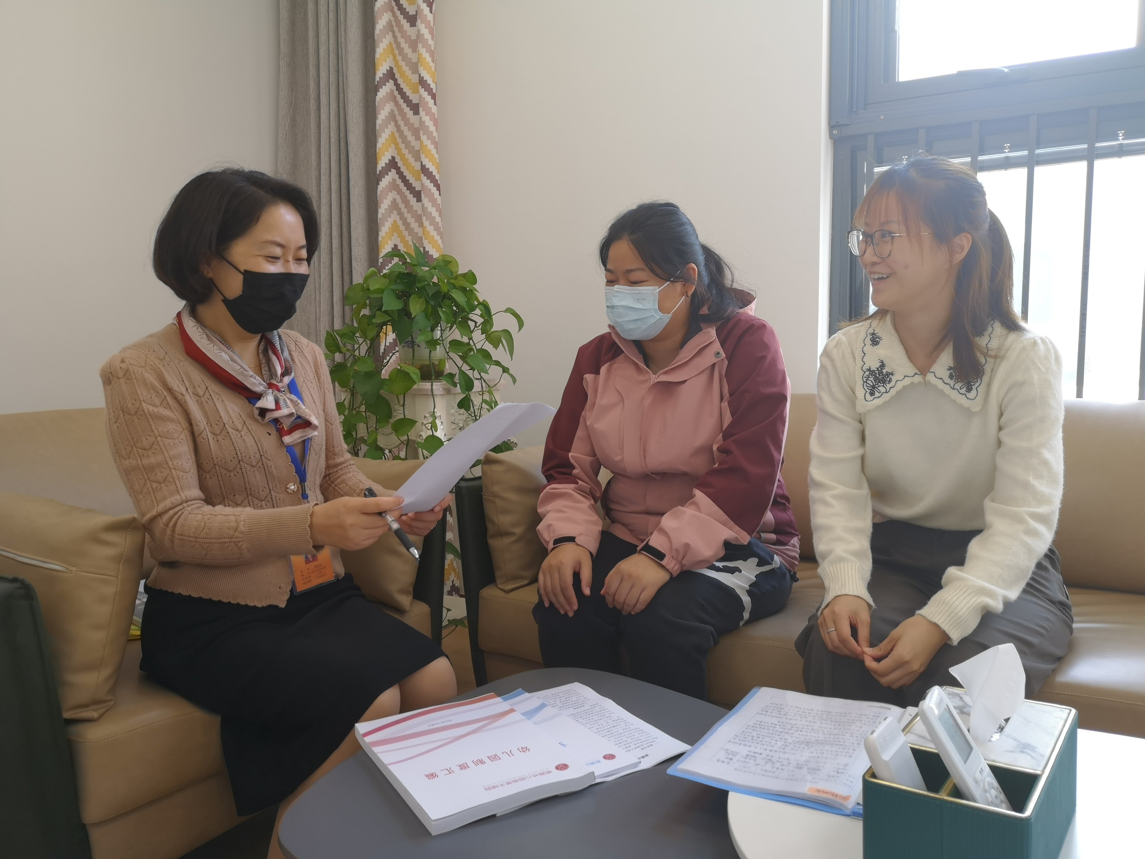 221110督学引航 助力成长——栖霞幼儿园翡翠天域园十月督学_html_15624a0f.jpg