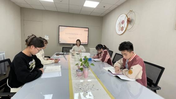 221013共思共享 聚力成长——栖霞幼儿园翡翠天悦园社会领域教研组活动（一）_html_m60739a33.jpg