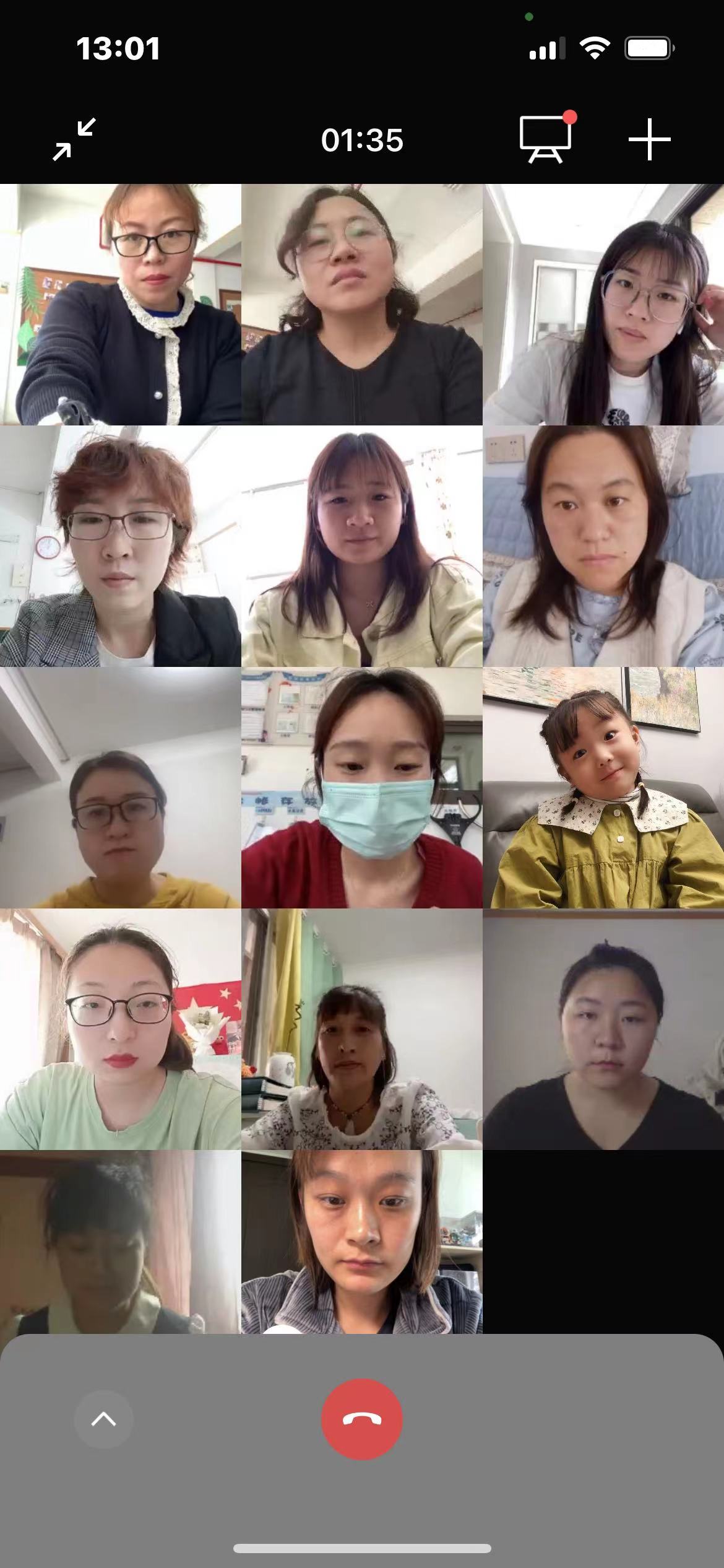 【枫香栖幼】聚焦户外游戏 促进儿童成长  ——栖霞幼儿园五福园游戏组教研活动