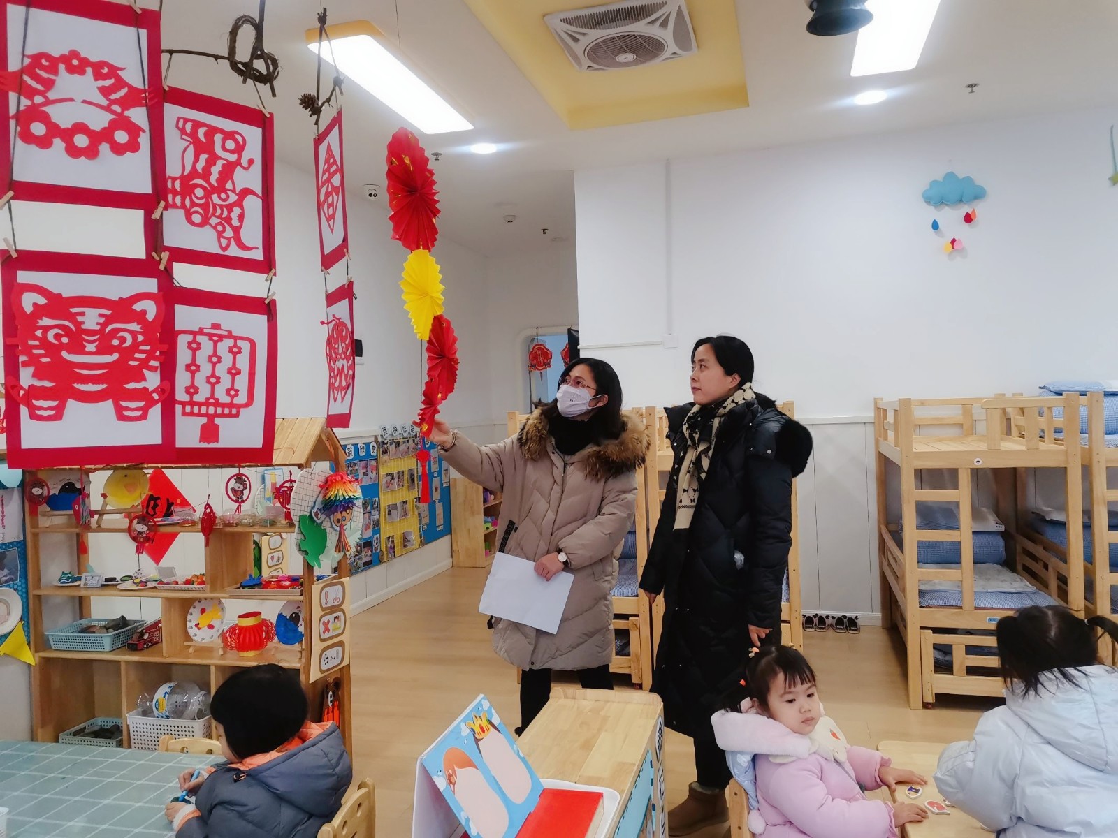 【枫香栖幼】聚焦区域指导  提升教师发展  ——栖霞幼儿园翡翠天域园一月教育教学巡查