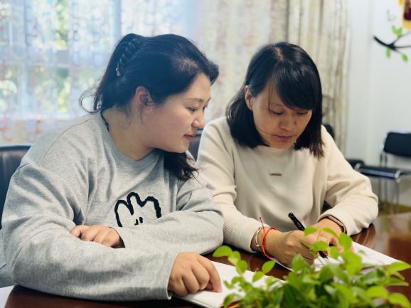 231214交流学习促进步 分享经验共成长——栖霞幼儿园五福园、仙林实验幼儿园共建活动之家长学校活动（一）_html_m4643cb81.jpg