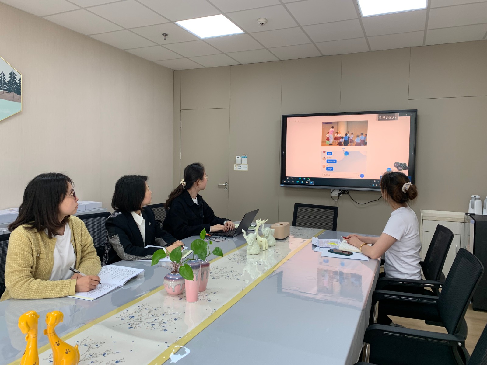 【枫香栖幼】线上观摩促成长  ——栖幼翡翠天悦园线上观摩南京市实验幼儿园集体教学活动