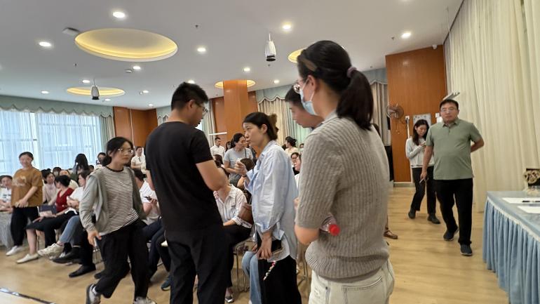 250522多举措推进幼小衔接 政策解读助力入学  栖霞幼儿园翡翠天域园幼小衔接活动_html_48bd0ce6.jpg