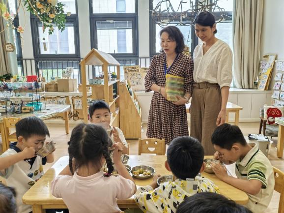 240620 规范挂牌 保障督导——栖霞幼儿园翡翠天域园六月督导_html_m1a193d8c.jpg