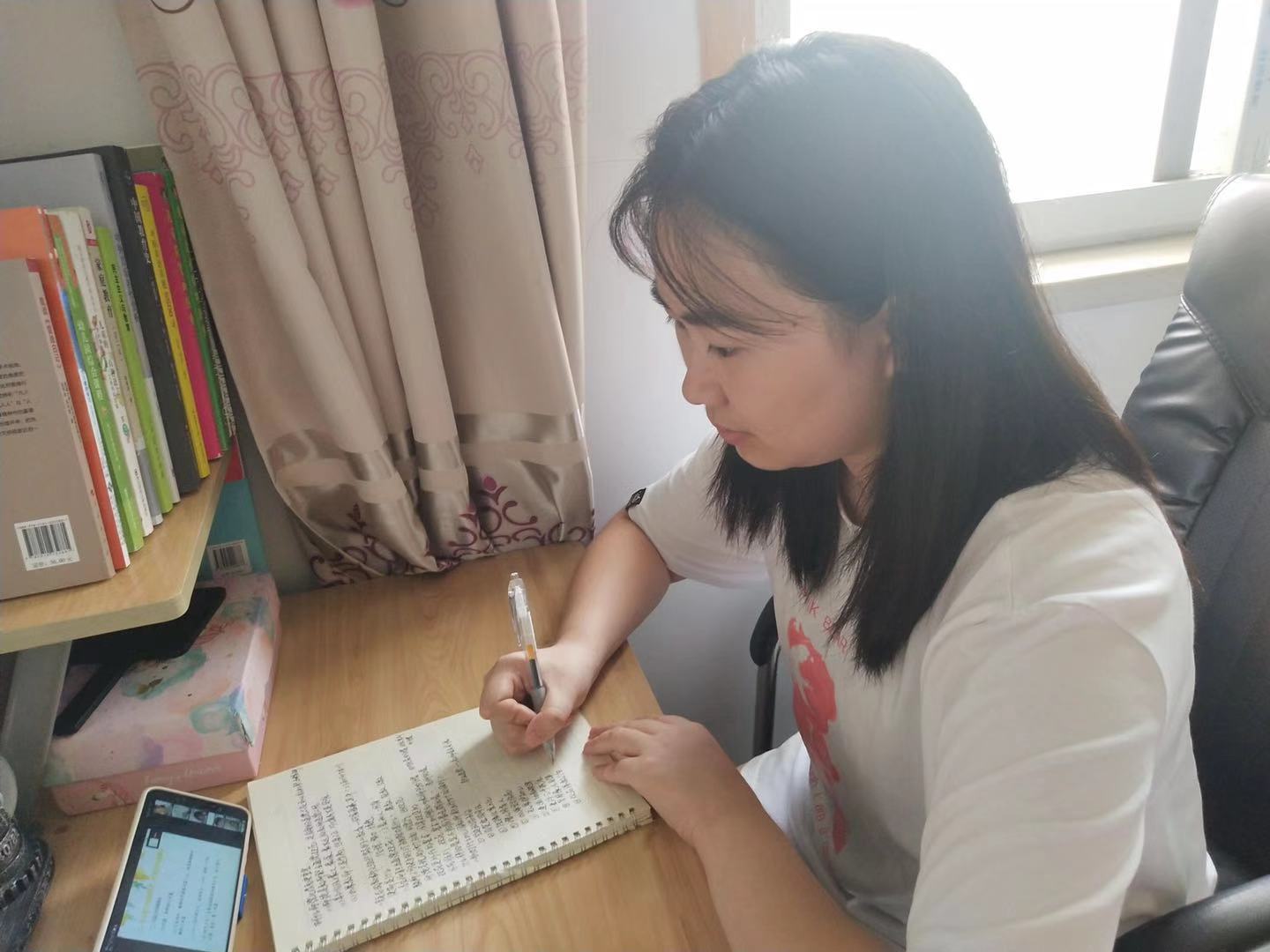 【枫香栖幼】云端共研学 专家领成长  ——栖幼石埠湾园参加栖霞区教科研大讲堂第二十讲