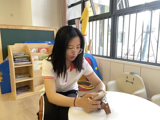 220606同心守护 共育未来——栖霞幼儿园翡翠天悦园家庭德育辅导专题活动_html_67fd554d.jpg