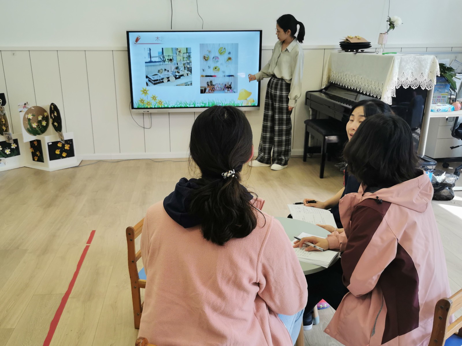 【枫香栖幼】灵动环创 美育熏陶  ——栖霞幼儿园翡翠天悦园环境材料教研组活动(二)