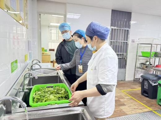 251017督园务细节 护童真安全——栖幼红枫分园十月督导工作（万紫薇）(1)_html_22006702.jpg