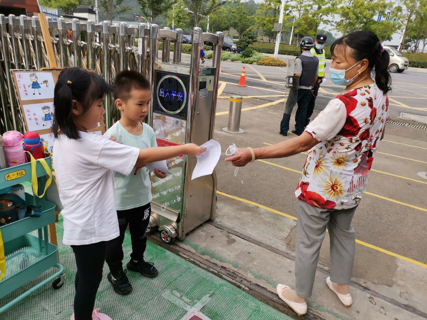 【枫香栖幼】推广普通话  共筑中国梦  ——栖幼红枫园推普周宣传活动