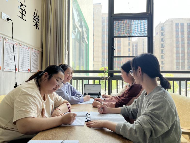 230508共建网络安全 筑牢信息防线——记栖霞幼儿园石埠湾园信息组学习活动 徐雅仙_html_9f746b8.jpg