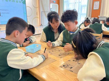 230523——研学深思 聚焦集体教学 栖霞幼儿园翡翠天域园成长型教师活动_html_2e91f979.jpg