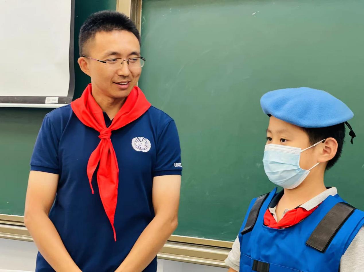 【湖畔光影】喜迎二十大 童心系国防 奋进新时代——记金陵小学（仙林湖校区）国防教育日主题活动_html_m6ce232dc.jpg
