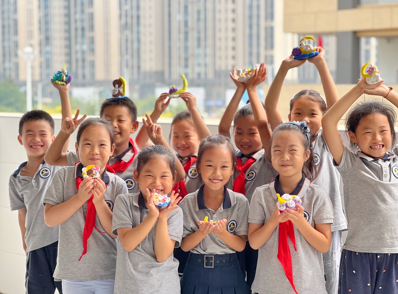 【博学广志】“绘”中秋 月团圆——金小广志路校区“情系中秋”美术特色活动_html_m209eb4fe.jpg