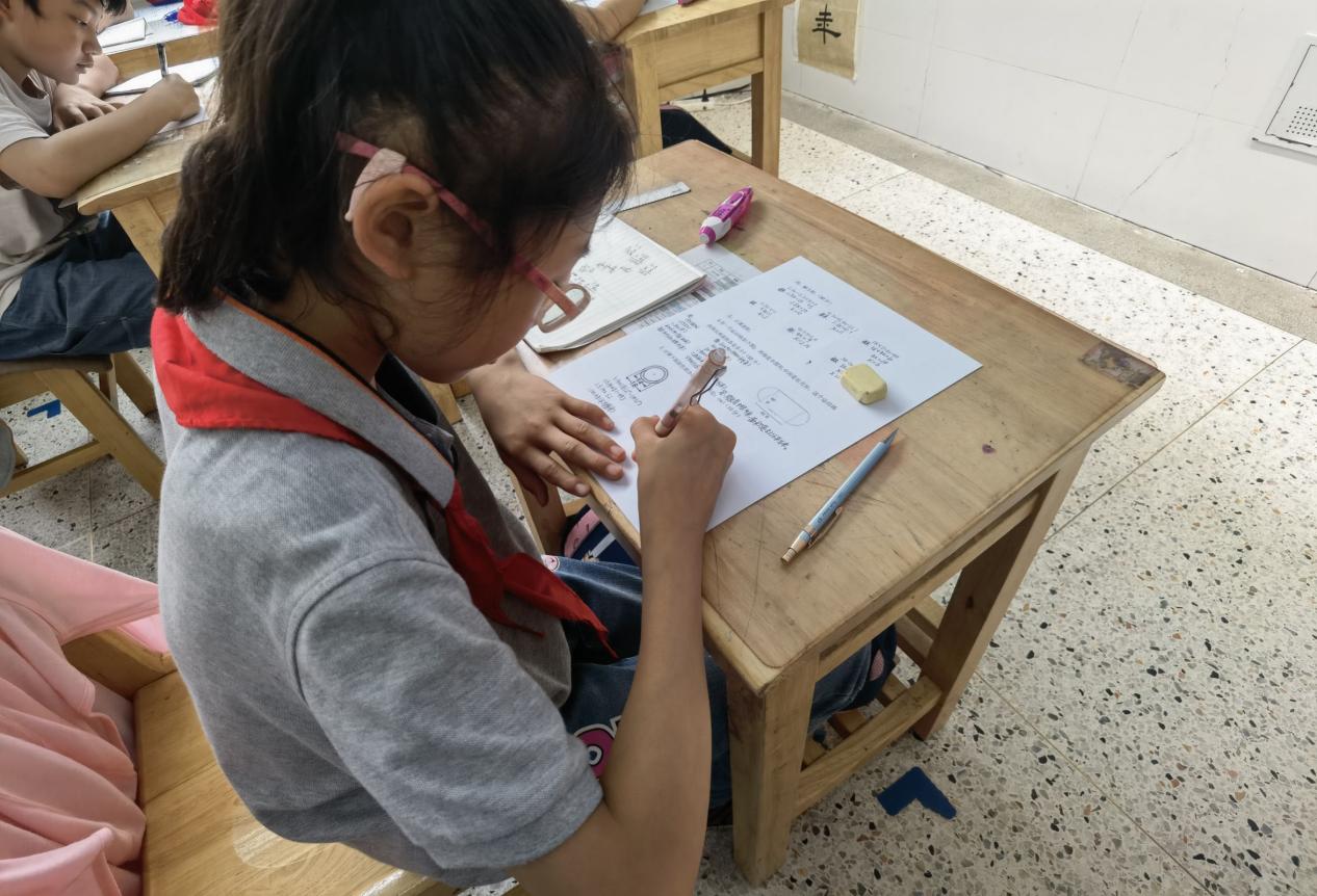 【博学广志】“比”出速度 “算”出精彩——金陵小学广志路校区五年级“争当计算小能手”数学单项竞赛_html_m790ff4b5.jpg