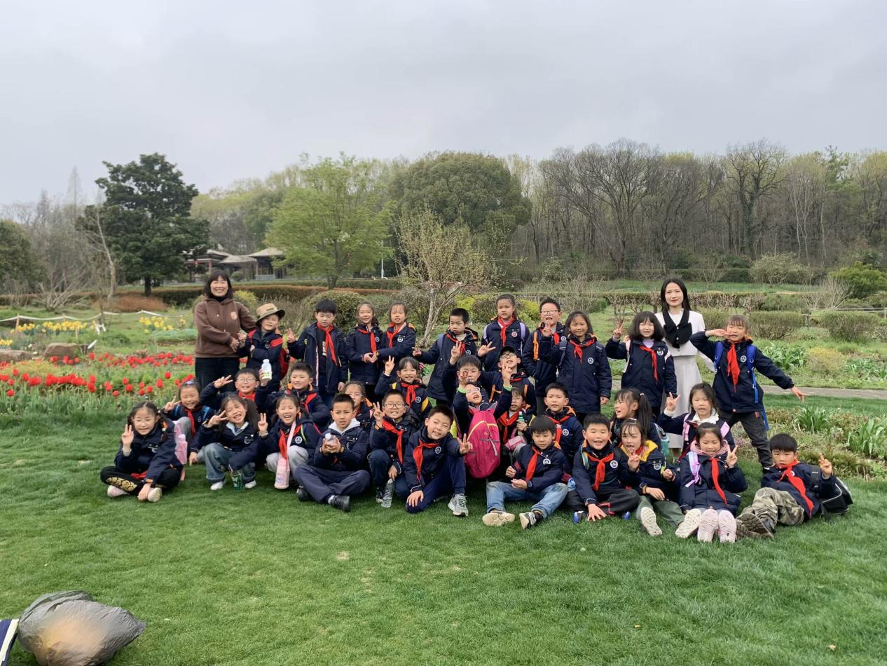 【湖畔·学生活动】春风拂面，学子欢腾——记金陵小学（仙林湖校区）二年级综合实践活动_html_7b91387f.jpg