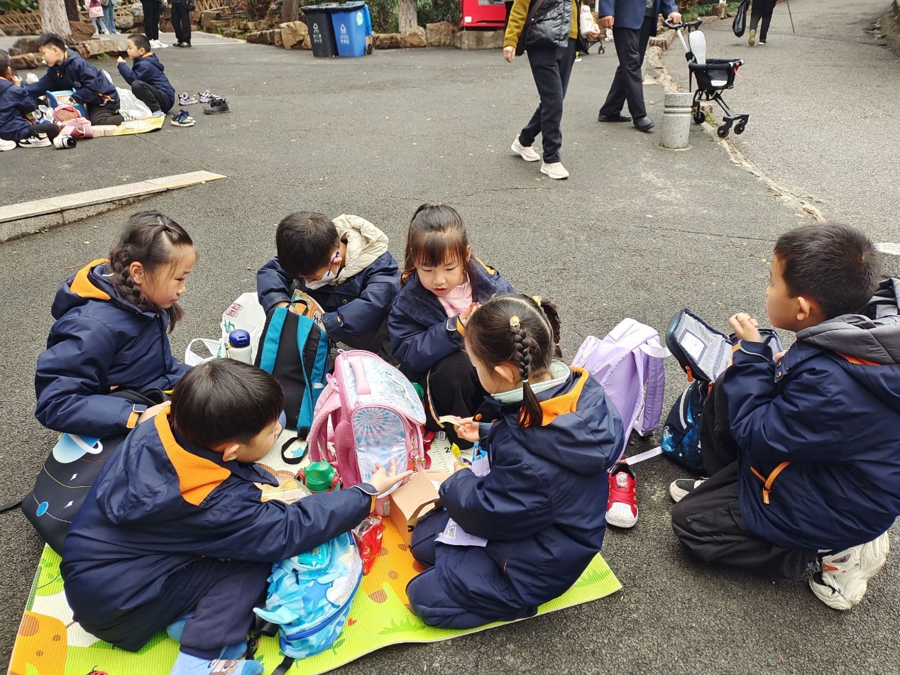 【湖畔·学生活动】探秘红山动物园——记金陵小学（仙林湖校区）一年级春季社会实践活动_html_m7ca5b444.jpg