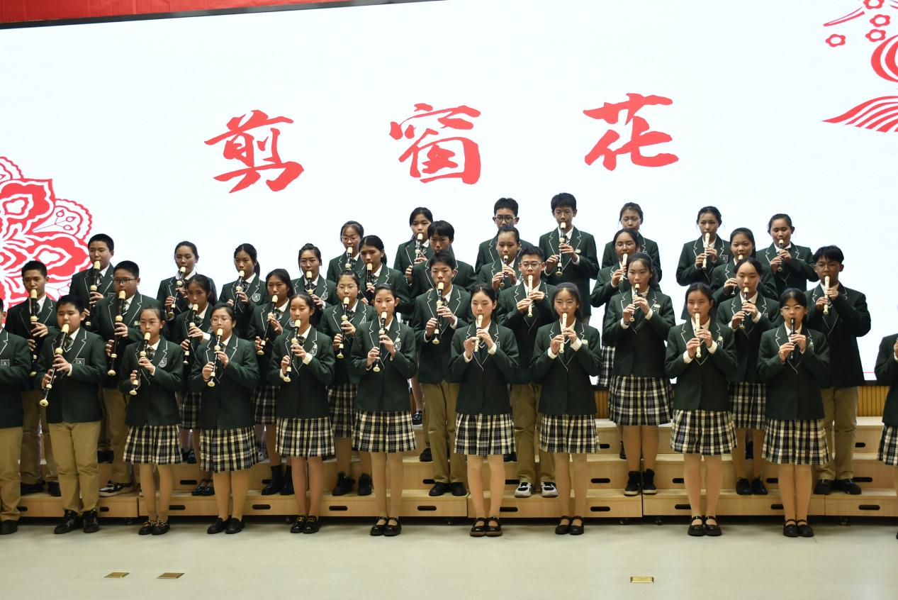 2_【博学广志】笛韵悠悠伴成长——栖霞区第三届中小学课堂小乐器合奏比赛_html_2ee3cfc8.jpg