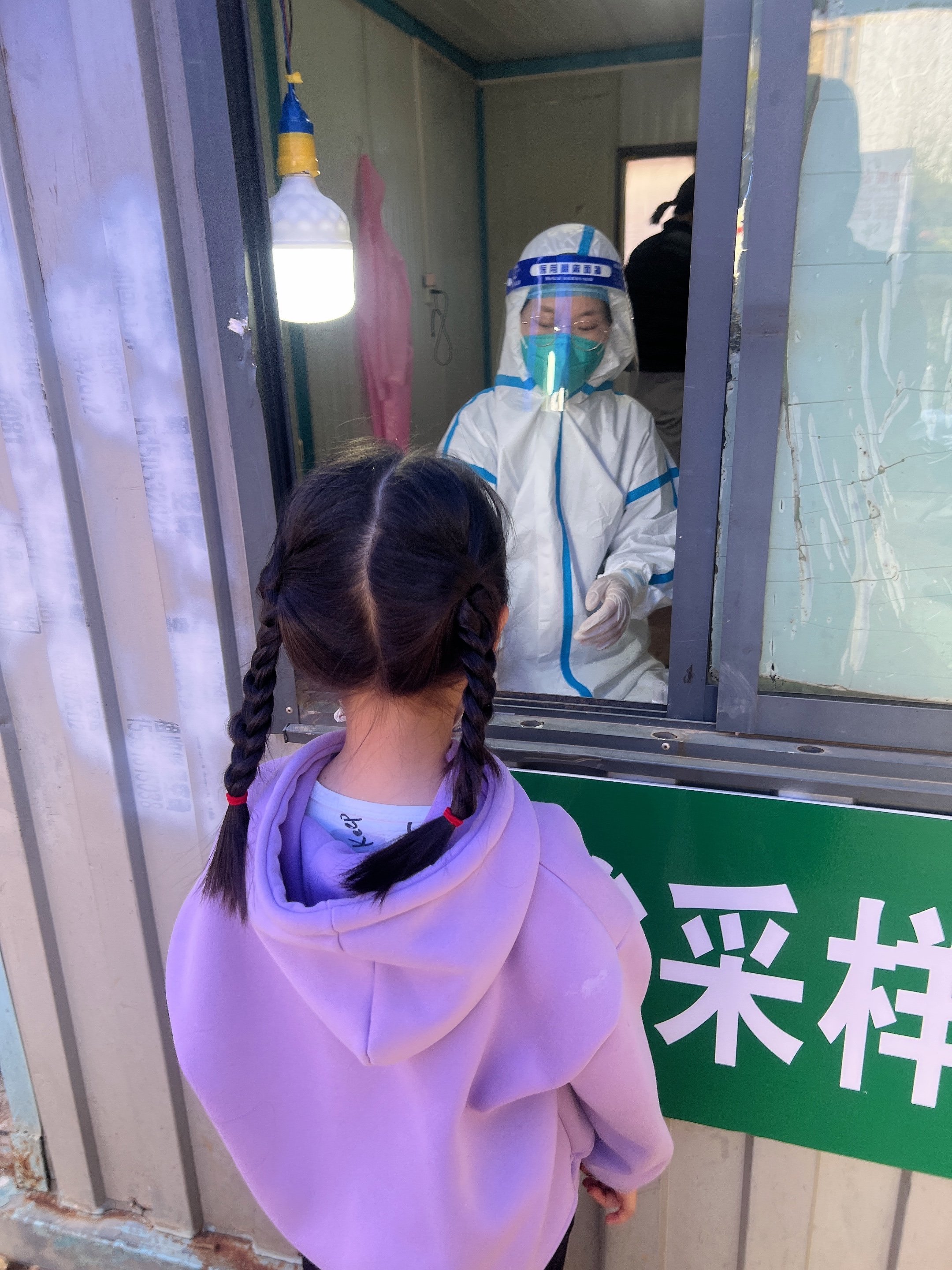 【博学广志】童心感恩 述“疫”线故事 ——金陵小学广志路校区“战疫好故事”系列分享活动（一）_html_m3b9dac5d.jpg