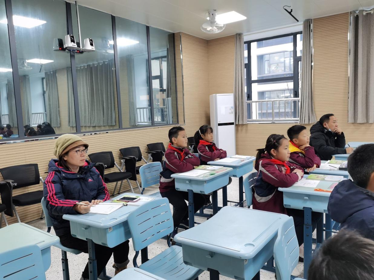 【博学广志】图形彰智慧，几何显素养——金陵小学广志路校区数学组教学实践（十）_html_4e93cb24.jpg
