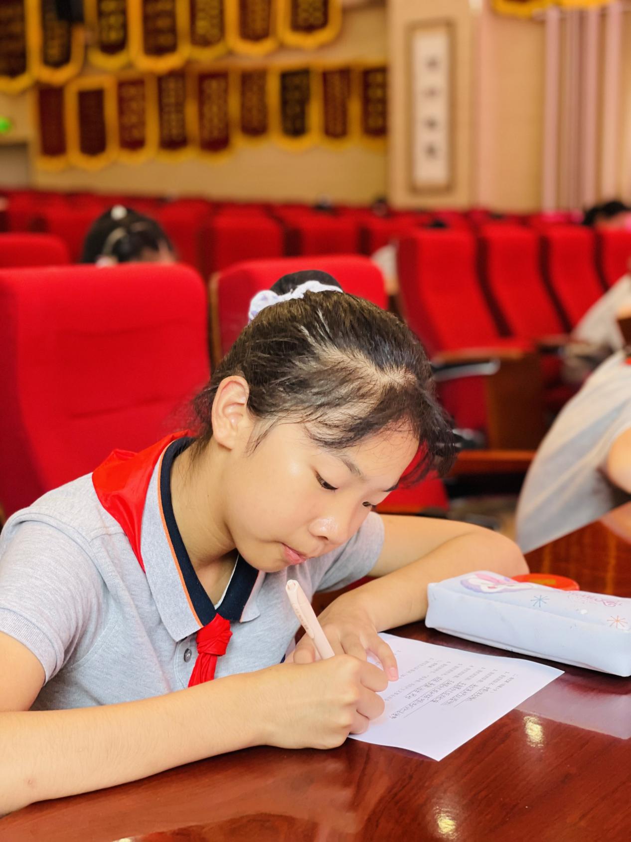 【湖畔·红领巾】逐梦红领巾，争做好队员——金陵小学（仙林湖校区）2023-2024学年大队委换届选举_html_m42acc406.jpg