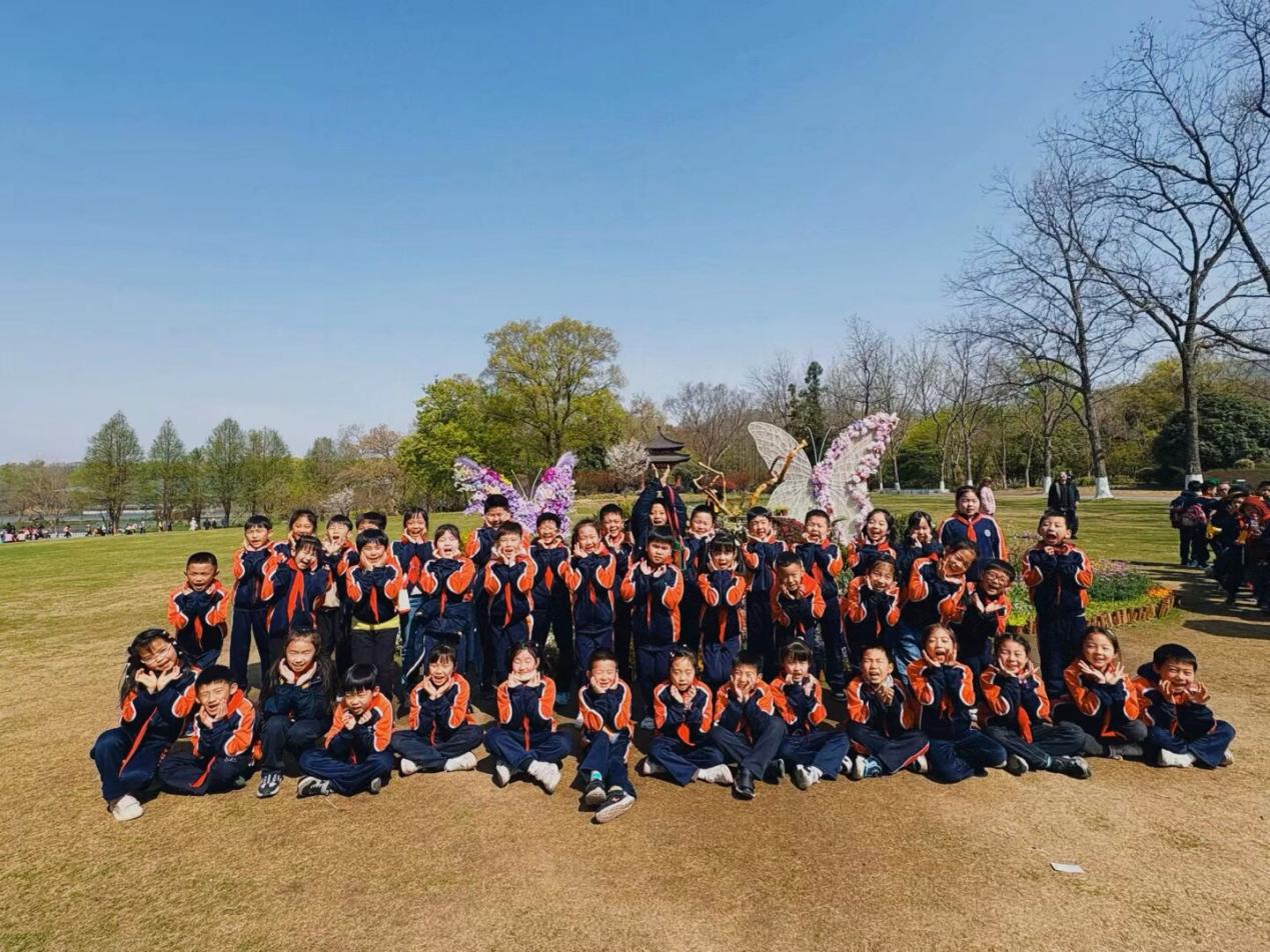 【湖畔·学生活动】童心探秘自然，共绘春日画卷——金陵小学（仙林湖校区）二年级春季综合实践活动_html_2ed02e32.jpg