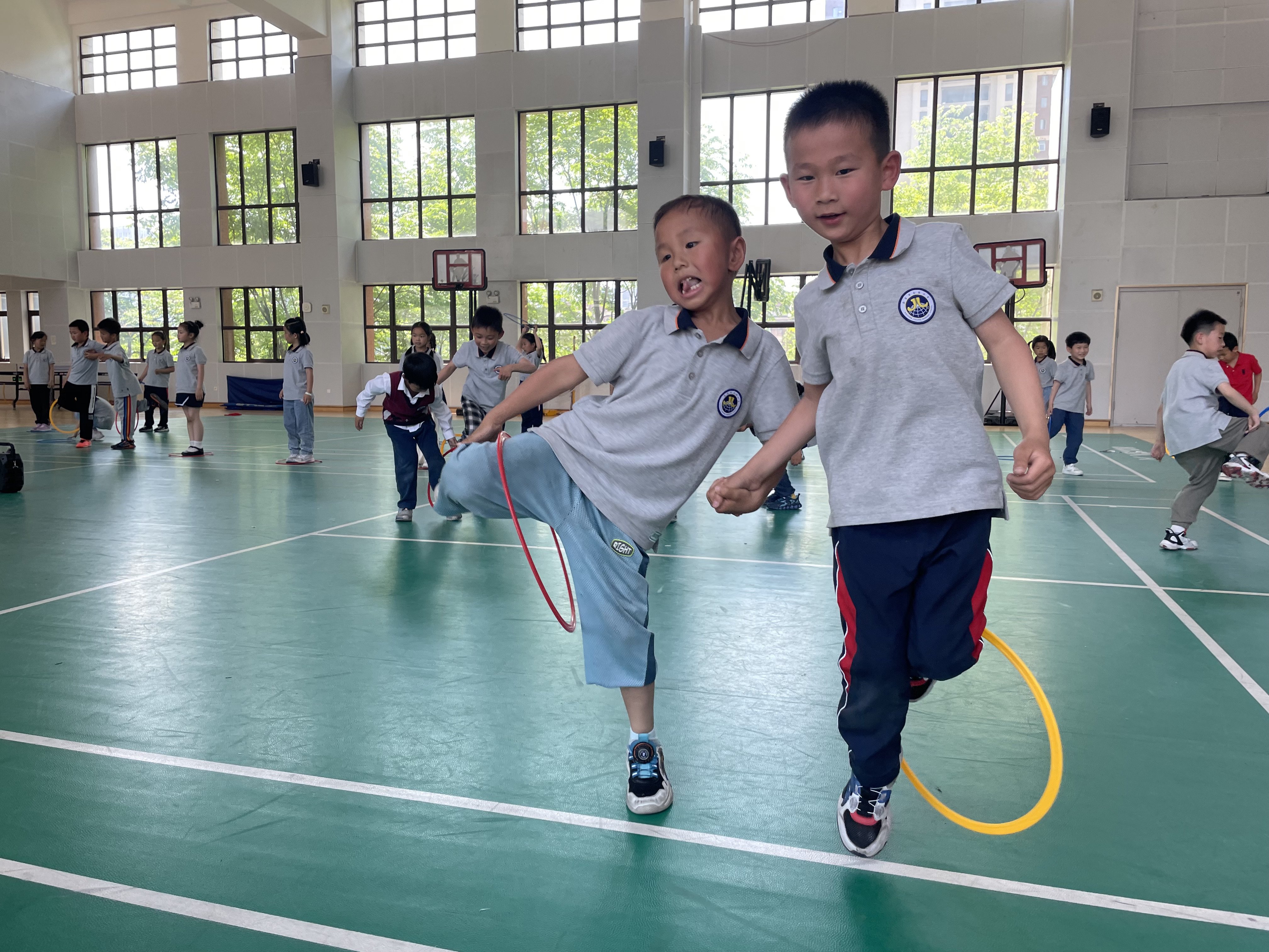 【湖畔•童化课堂】跨学科巧融合 体育课新样态——体育组跨学科主题学习背景下移动性技能教学的探索与实践_html_4da2f7fd.jpg