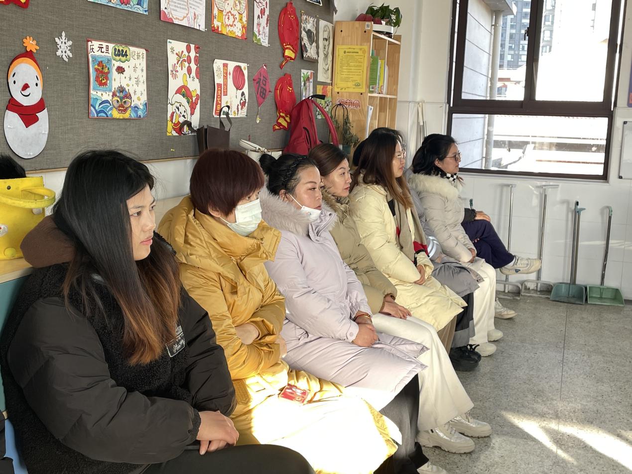 【湖畔·家校共育】以爱奔赴，“育”见成长_html_6f5af9fe.jpg