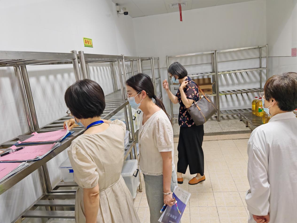【湖畔·协同育人】规范引领促提升，科学共育助成长——金陵小学（仙林湖校区）6月专项督导_html_m59093745.jpg