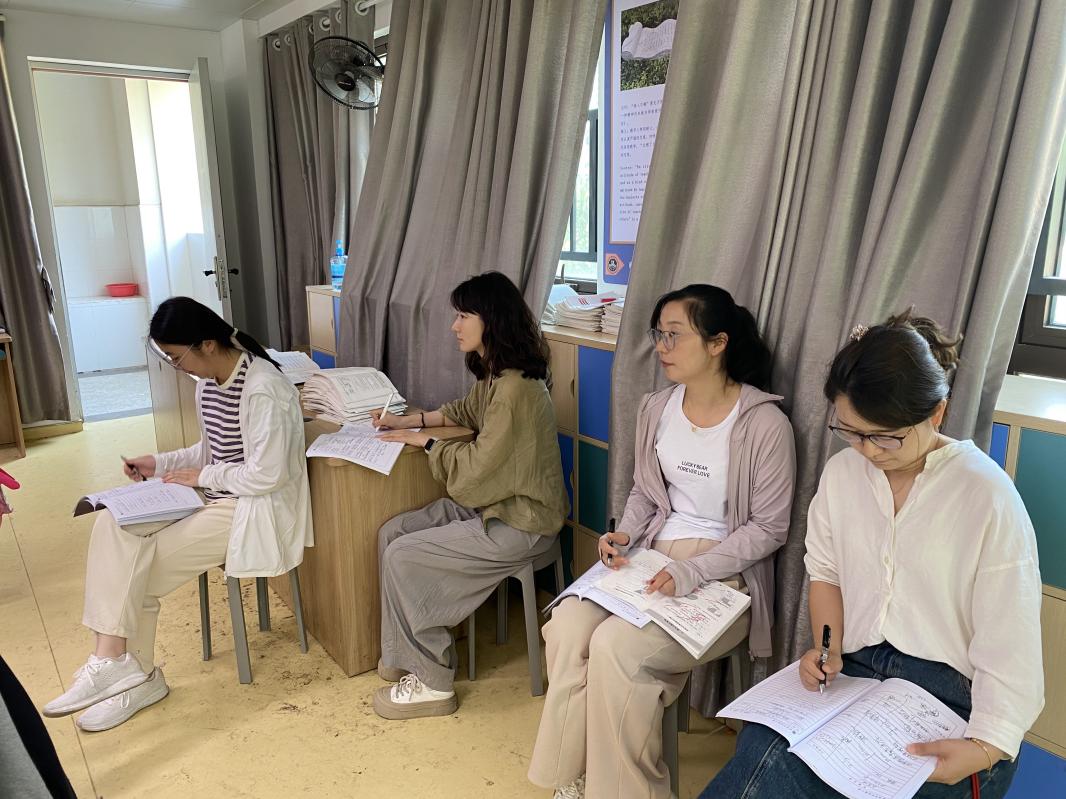 【湖畔·童化课堂】着眼过程 聚焦思维 沟通联系——数学校本研修之课例研讨（210）_html_m5ea542e2.jpg