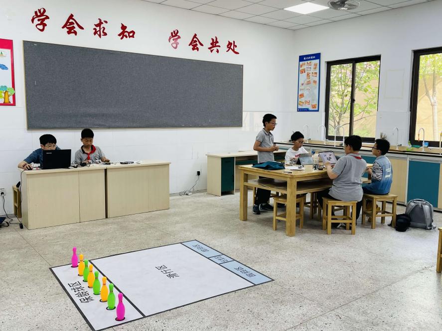 【湖畔光影】机甲筑梦，智创未来_html_m1488b87c.jpg