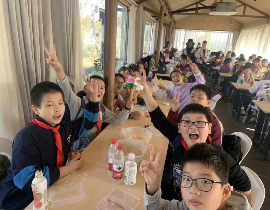 【湖畔·学生活动】探秘农场 劳动“趣”秋游——金陵小学（仙林湖校区）五年级秋季综合实践活动_html_m67c4ef8.jpg