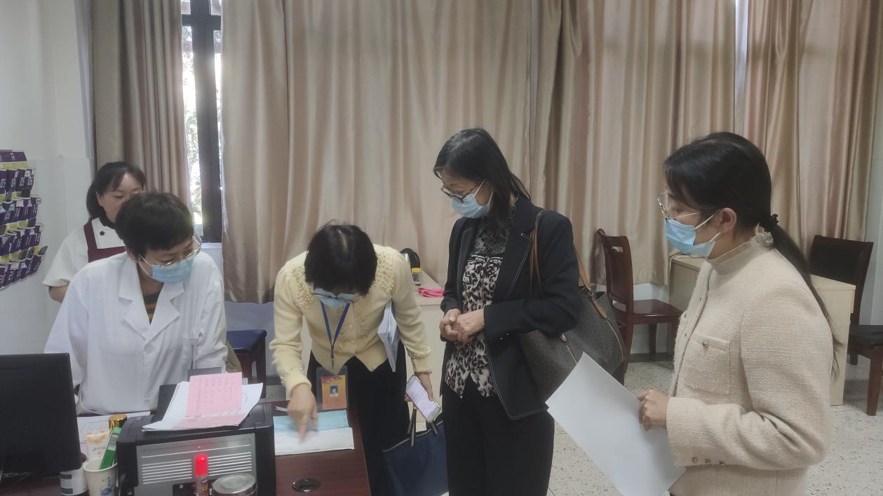 【湖畔·协同育人】督劳动教育，促学生成长——记金陵小学（仙林湖校区）10月专项督导_html_51fc6339.jpg