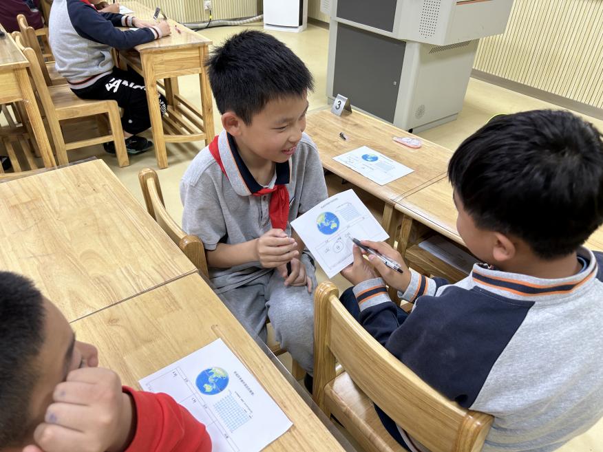 【湖畔·队伍建设】凝心聚力 携手同行——金陵小学集团十月教学例会召开_html_m6fc92346.jpg