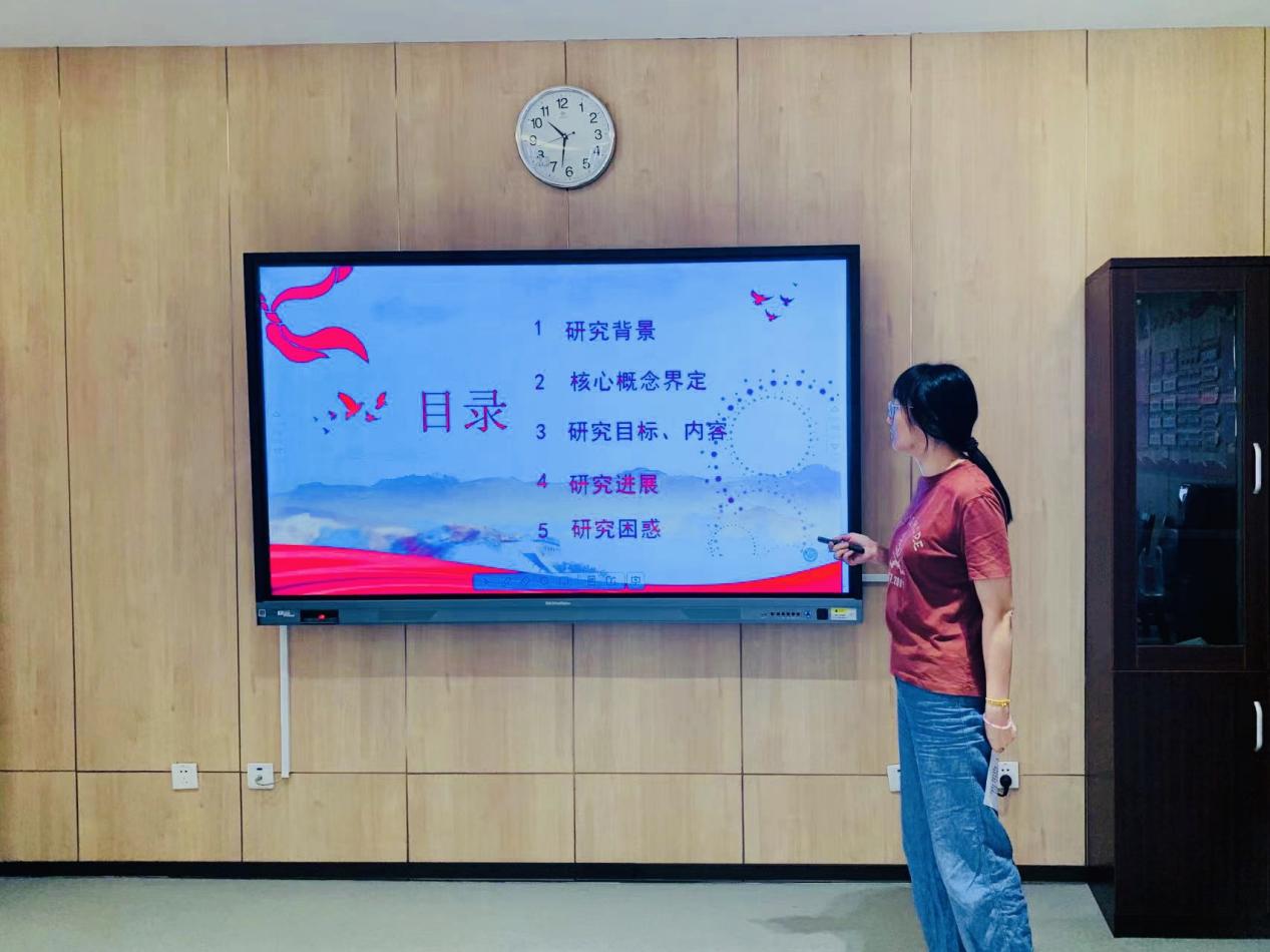 【湖畔·科研引领】专家把脉明方向，课题深耕促成长——栖霞区十四期个人课题开题论证（第二场）_html_m2bf566c1.jpg