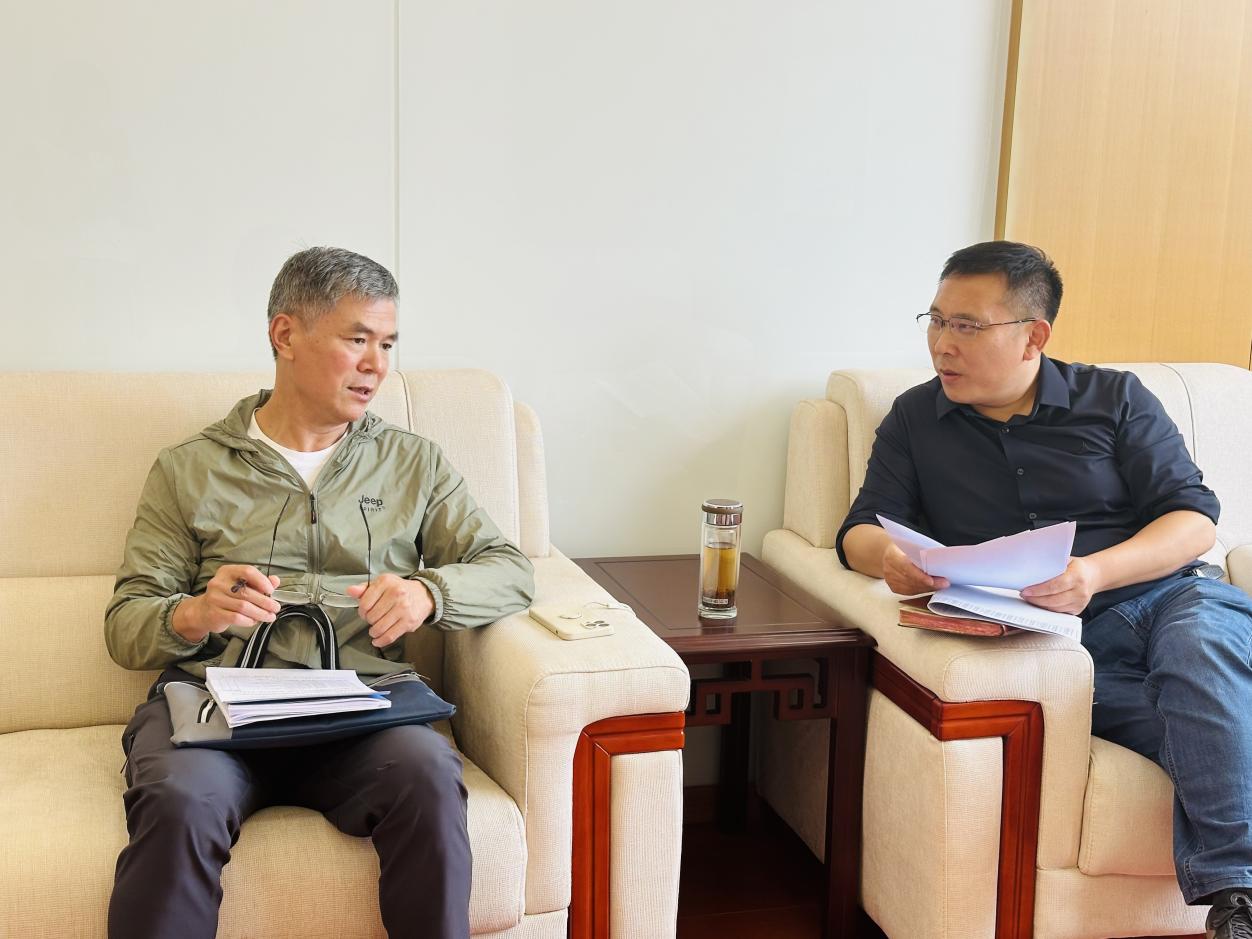 【博学广志】督导引领明方向 赋能增效促提升——栖霞区责任督学莅临我校开展10月份专项督导_html_7fc63862.jpg