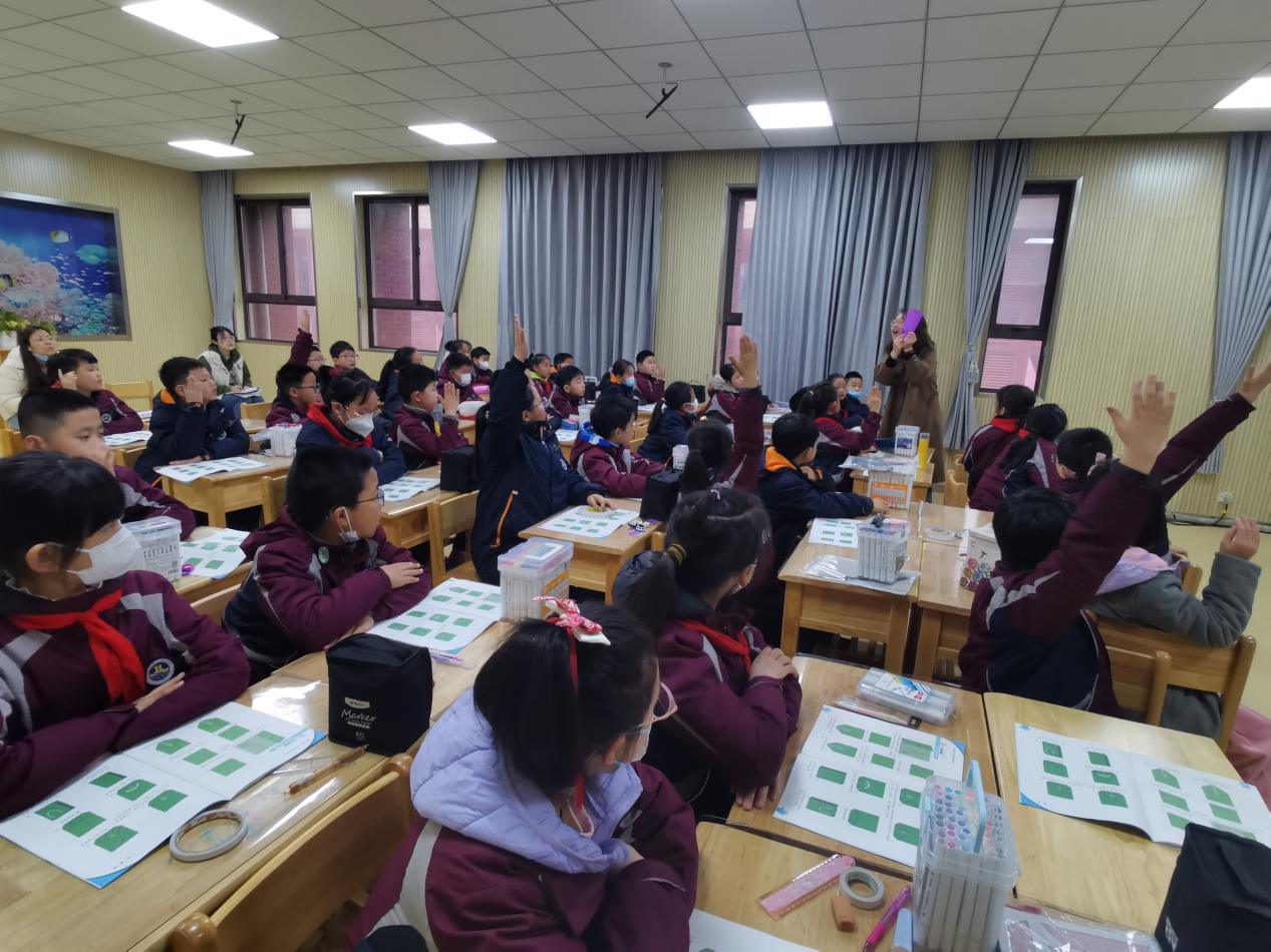 【湖畔·童化课堂】巧手课堂赋能成长 同课异构展师生风采——金陵小学（仙林湖校区）劳动主题赛课活动_html_m6d7e69c4.jpg