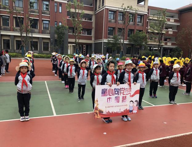 【湖畔·先锋示范】仰望浩瀚碧空，雏鹰振翅齐飞——2022-2023学年先进班集体事迹介绍（3）_html_m1ade6875.jpg