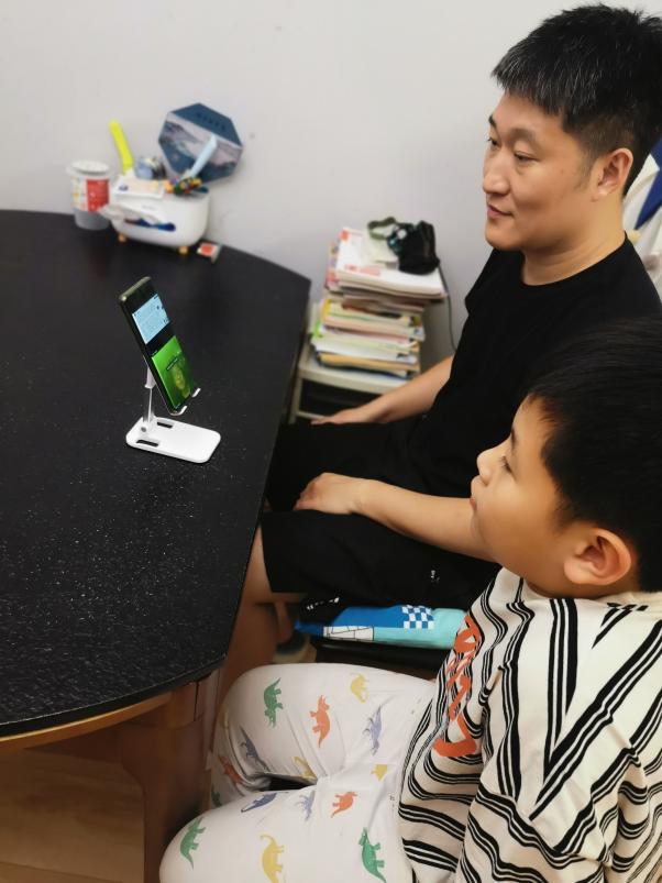 【湖畔光影】携手奔赴 再燃辉煌——记金陵小学（仙林湖校区）新学期四、六年级家长会_html_m73b620f.jpg
