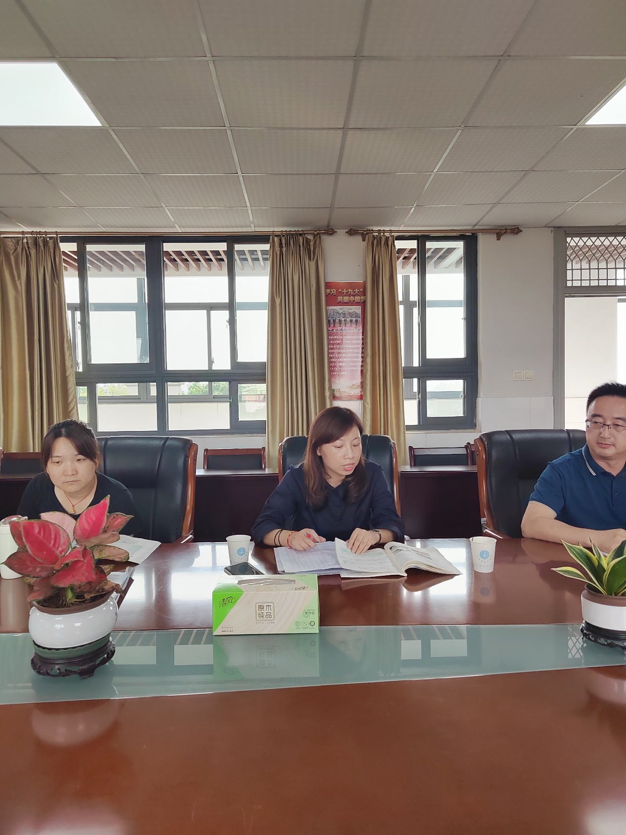220922区级教研活动新闻报道_html_5d9b5eb.jpg