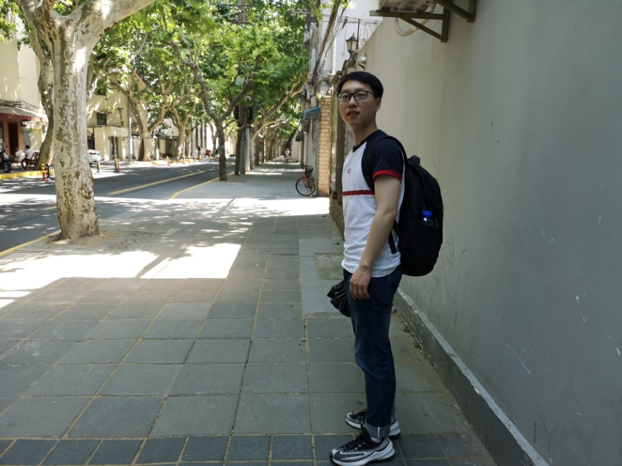 【尊荣营中】脚踏实地，仰望星空，做好远郊守望者  ——记营防中学青年教师沈磊成长之路